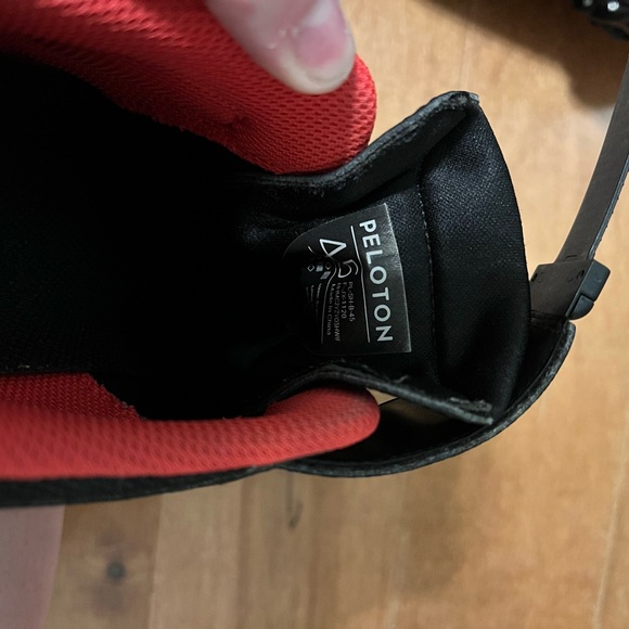 Peloton Cycling Shoes - Picture 6 of 6